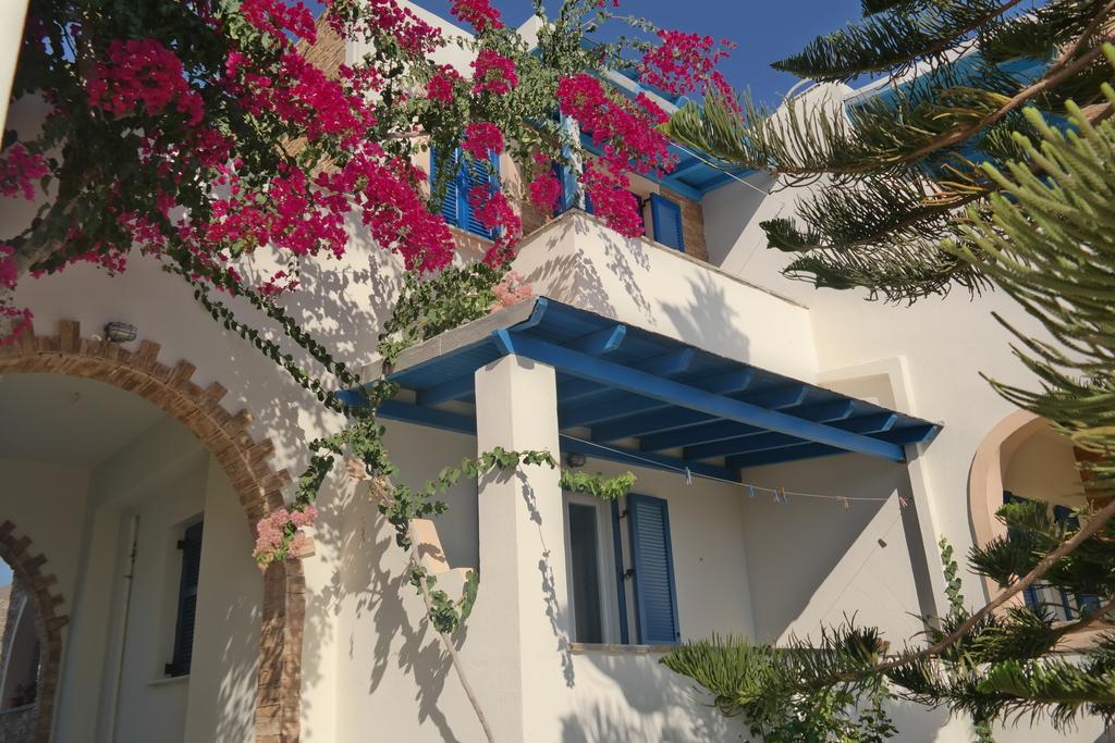 Manolis Studios Kastrákion Exterior foto